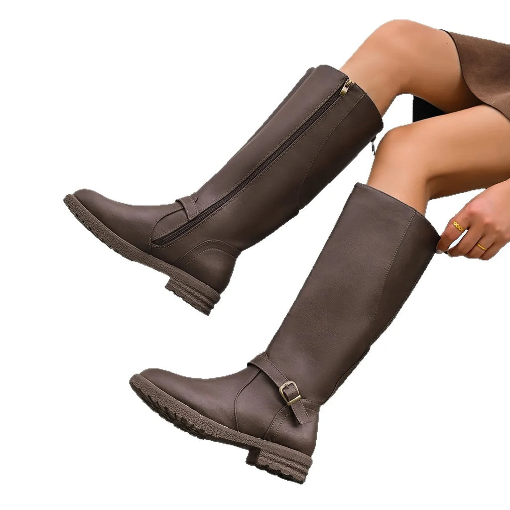 Sandy – Fashionable Wide-Calf Boots