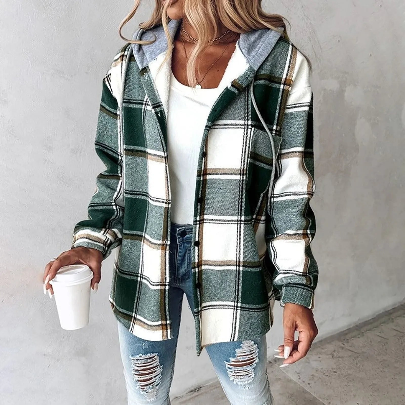Daniela – Warm & Stylish Plaid Jacket