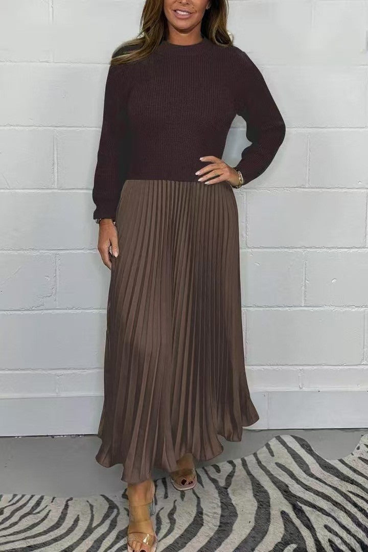 Claudia | Maxi dress with a knit top and pleated skirt