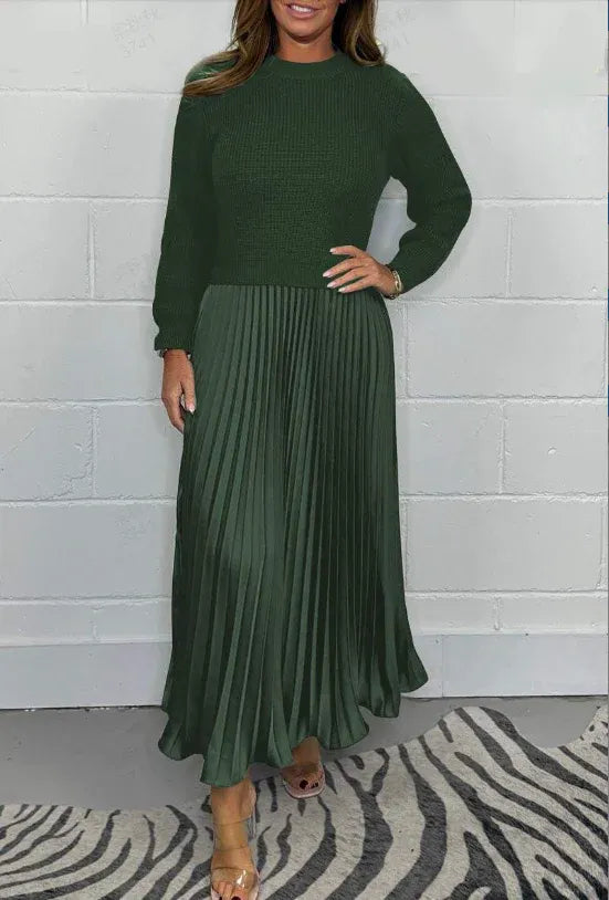 Claudia | Maxi dress with a knit top and pleated skirt