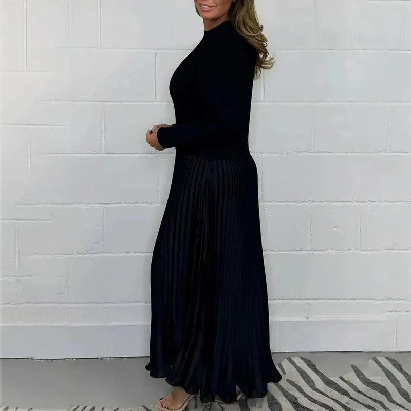 Claudia | Maxi dress with a knit top and pleated skirt